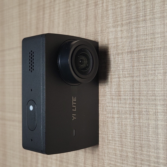 Yi Lite Action Camera Waterproof Case Kit - Picture 4 of 10